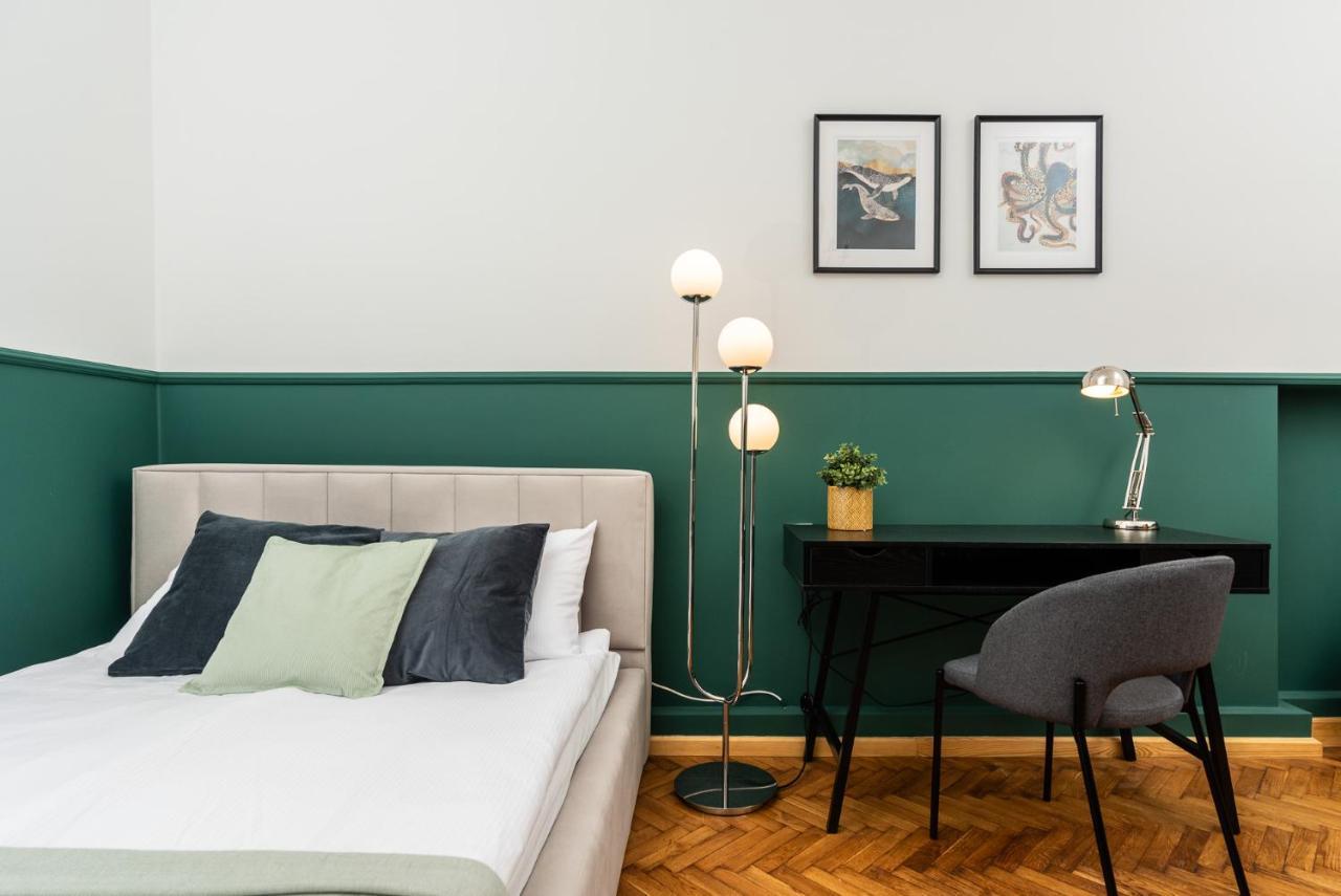 Classy Old Town Apartment - By Upstairs Krakov Exteriér fotografie