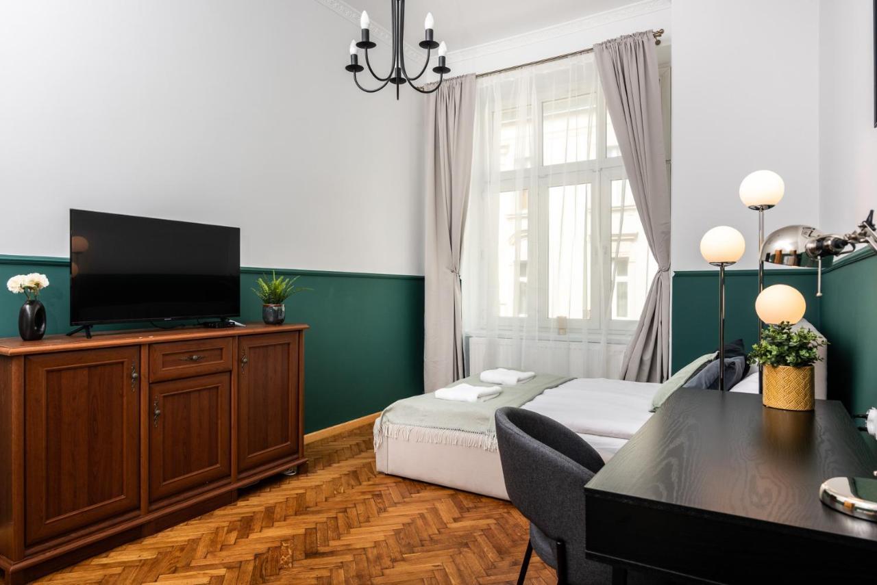 Classy Old Town Apartment - By Upstairs Krakov Exteriér fotografie